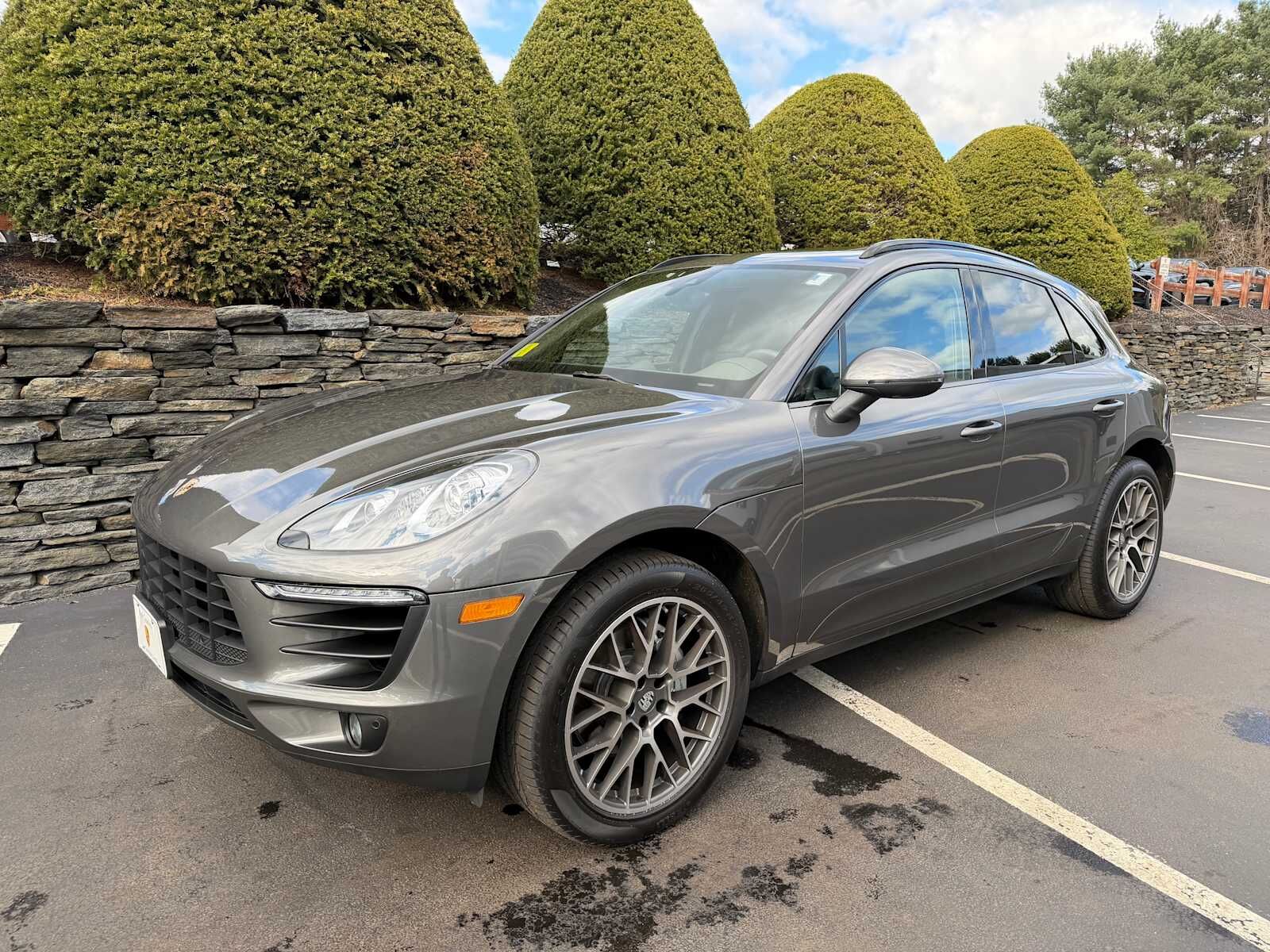 2018 PORSCHE Macan