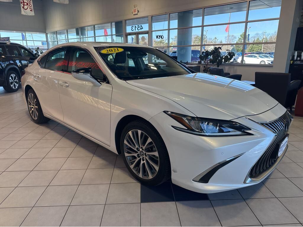 2021 LEXUS ES