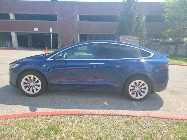 2019 TESLA Model X