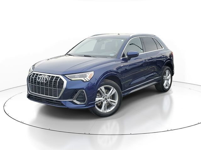 2022 AUDI Q3
