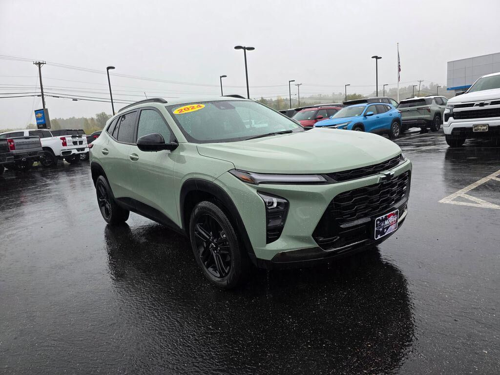 2024 CHEVROLET Trax