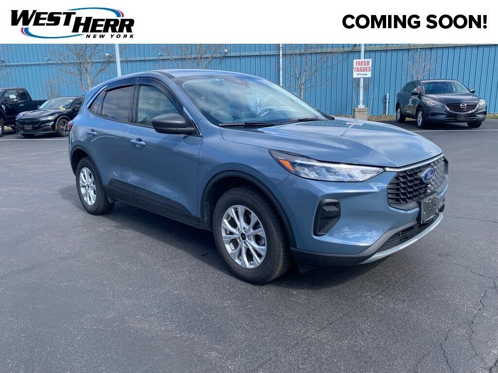 2024 FORD Escape