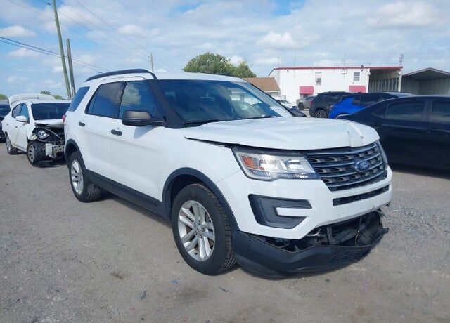 2017 FORD Explorer