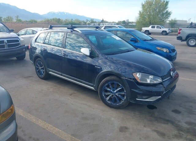 2017 VOLKSWAGEN Golf Alltrack