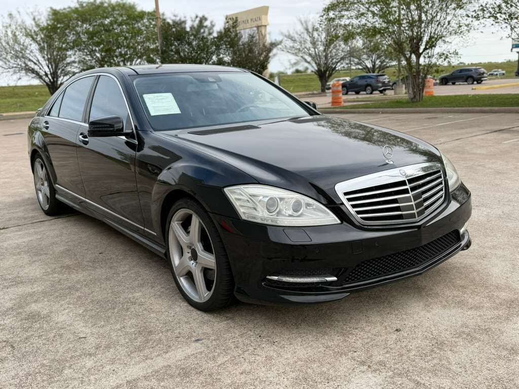 2013 MERCEDES-BENZ S-Class