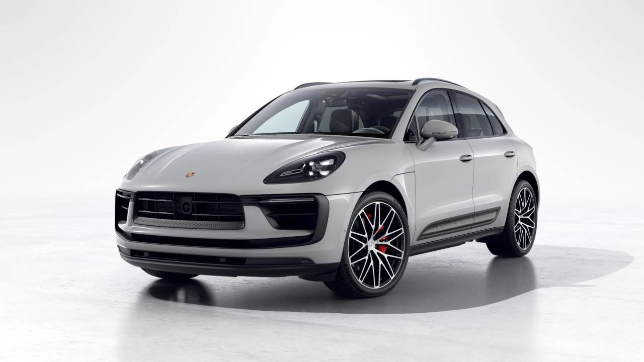 2026 PORSCHE Macan