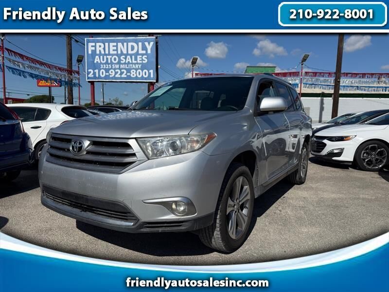 2011 TOYOTA Highlander