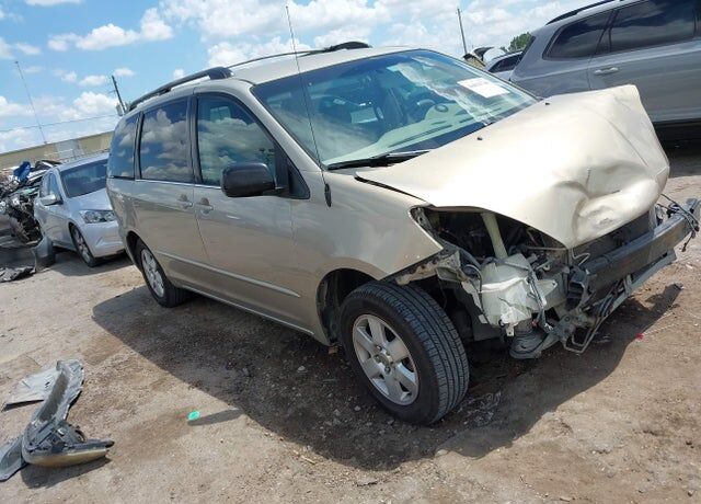 2005 TOYOTA Sienna