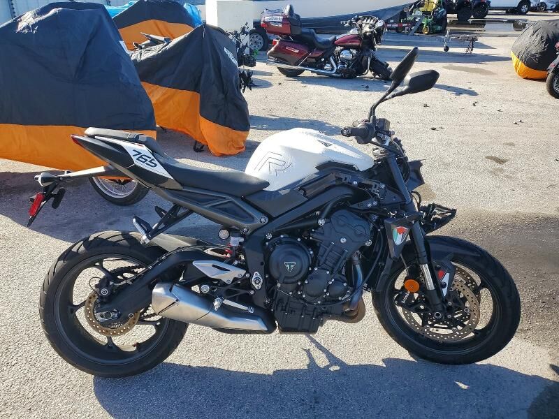 2024 TRIUMPH Street Triple