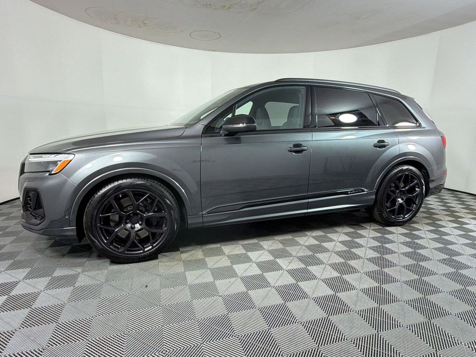 2026 Audi SQ7