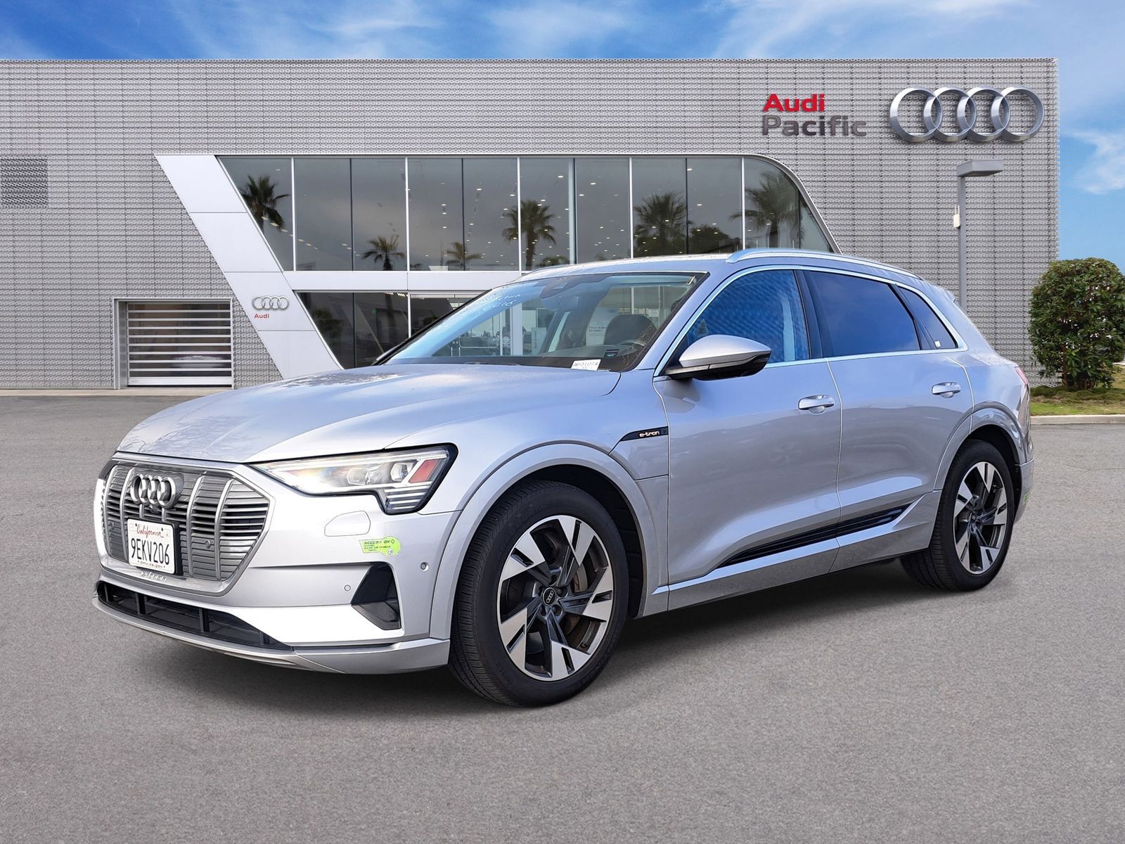 2023 AUDI e-tron