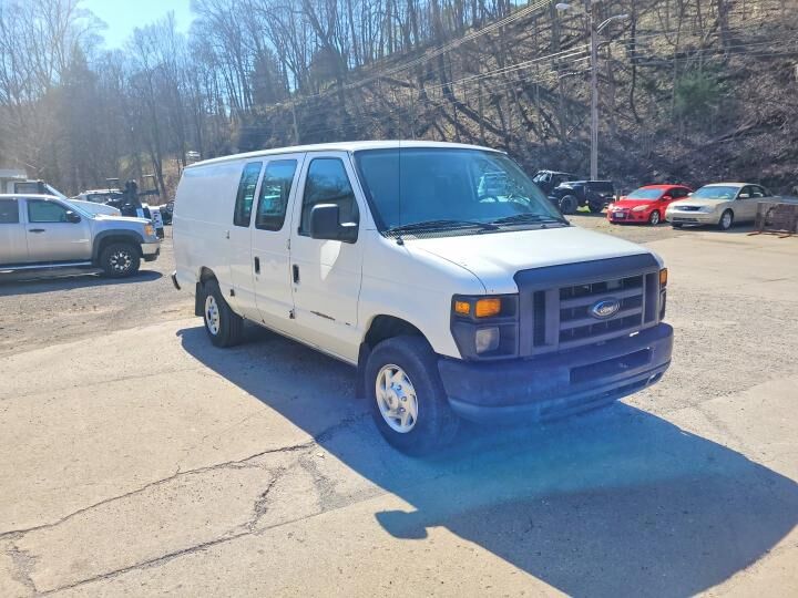 2011 FORD E-350