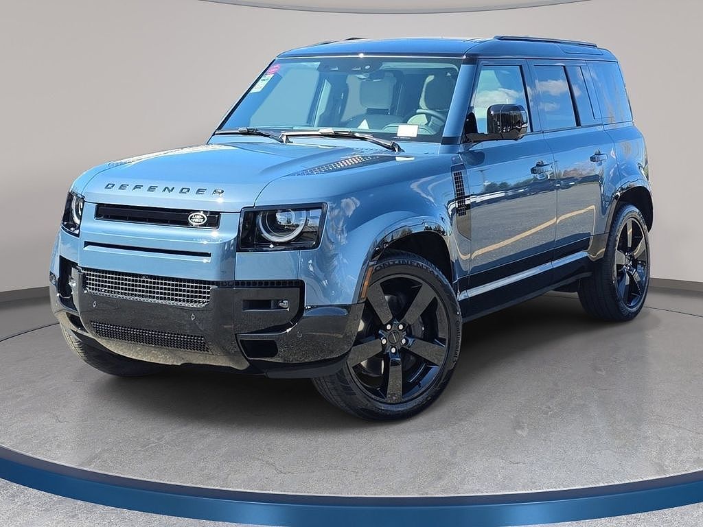 2026 LAND ROVER Defender