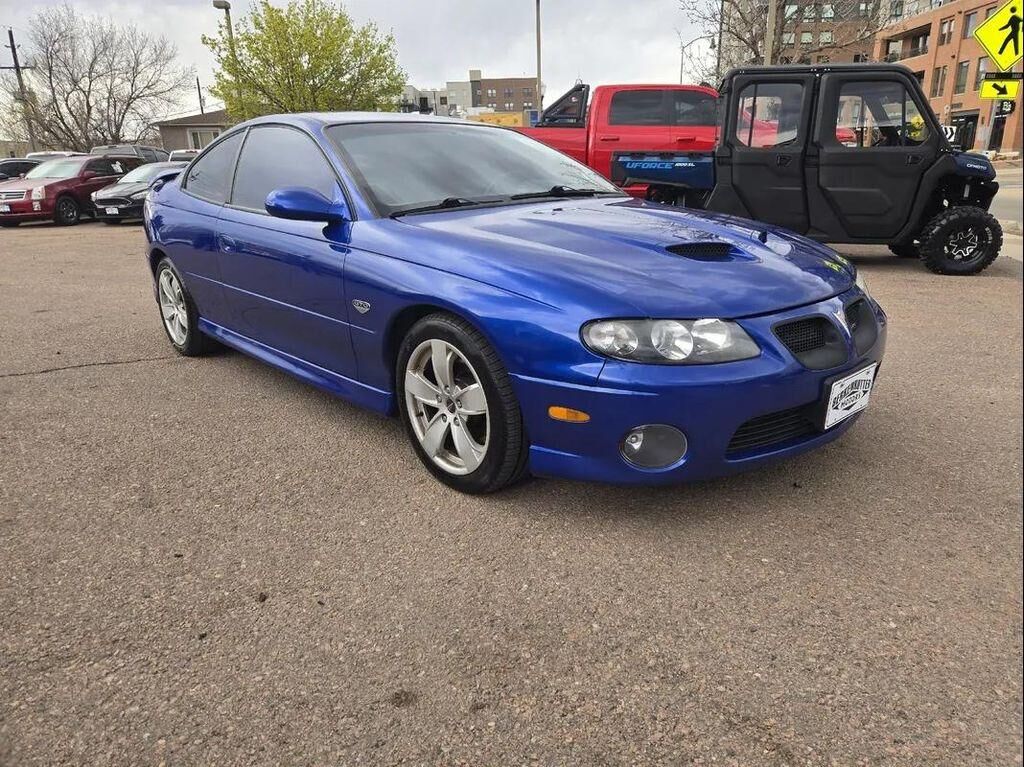 2005 PONTIAC GTO