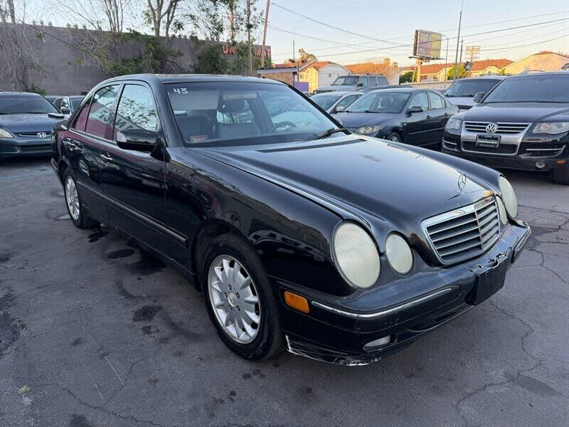 2000 MERCEDES-BENZ E-Class