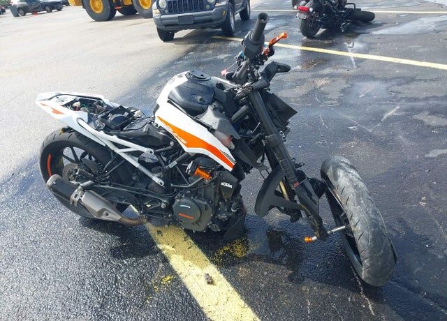 2022 KTM DUKE
