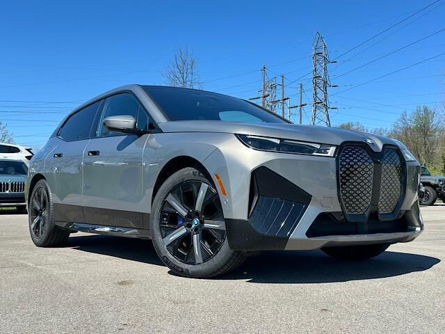 2023 BMW ix