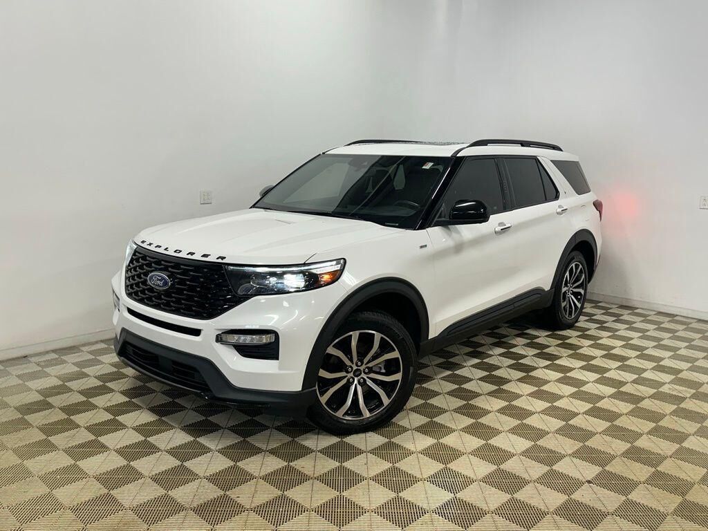 2022 FORD Explorer