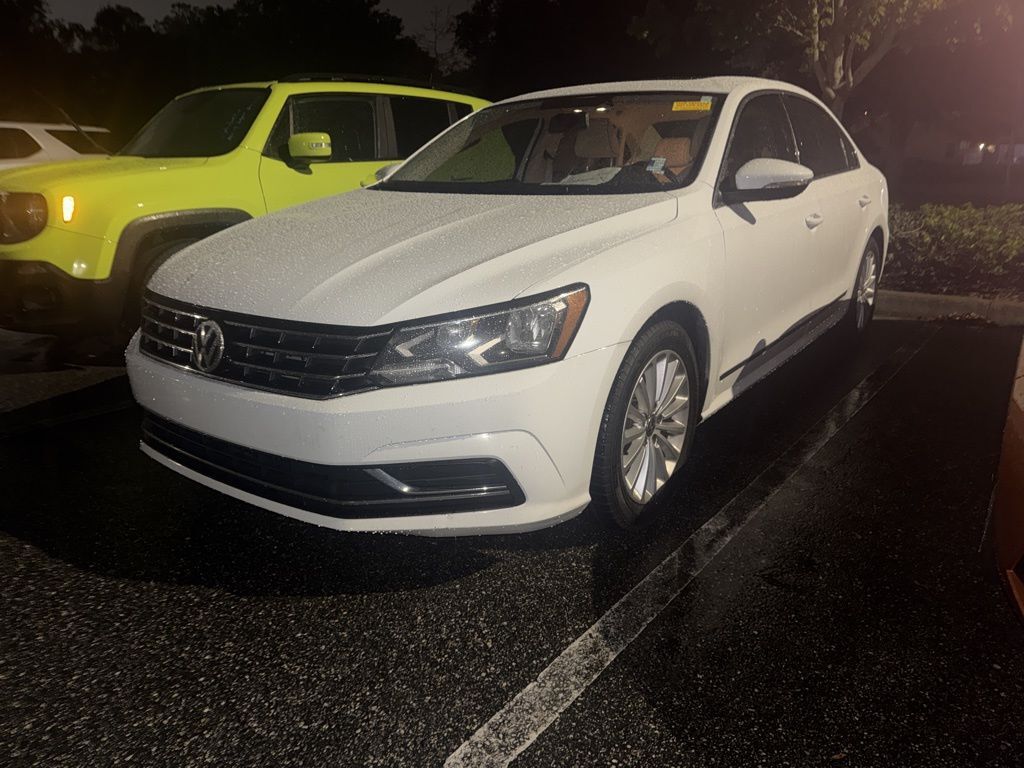 2017 VOLKSWAGEN Passat