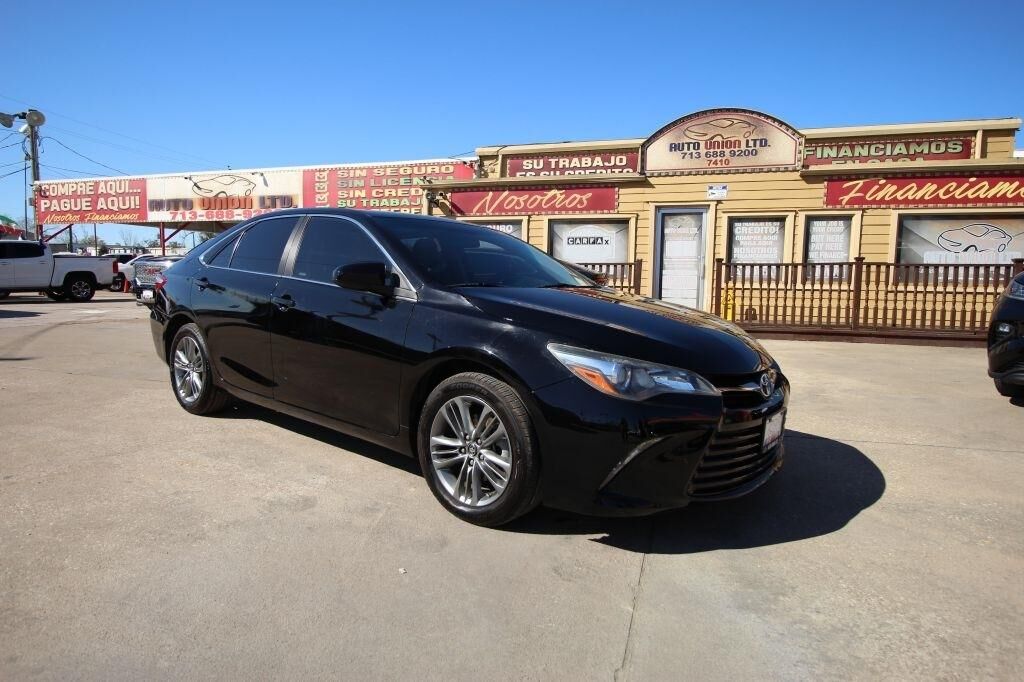 2017 TOYOTA Camry