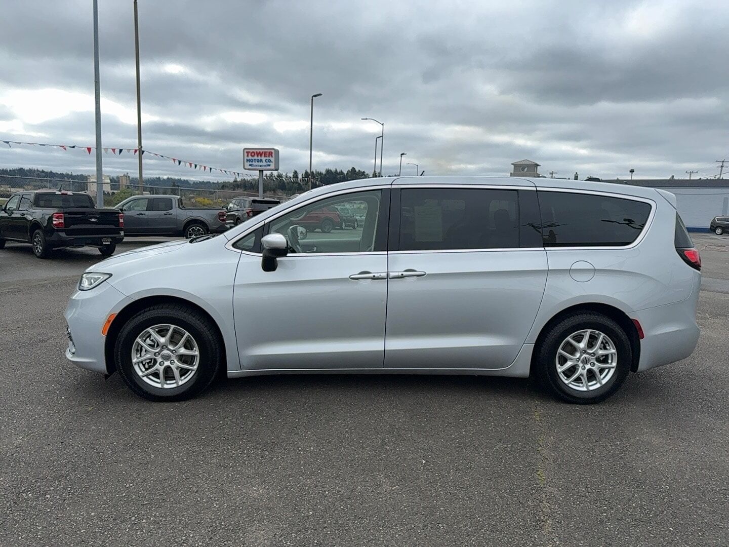 2023 CHRYSLER Pacifica