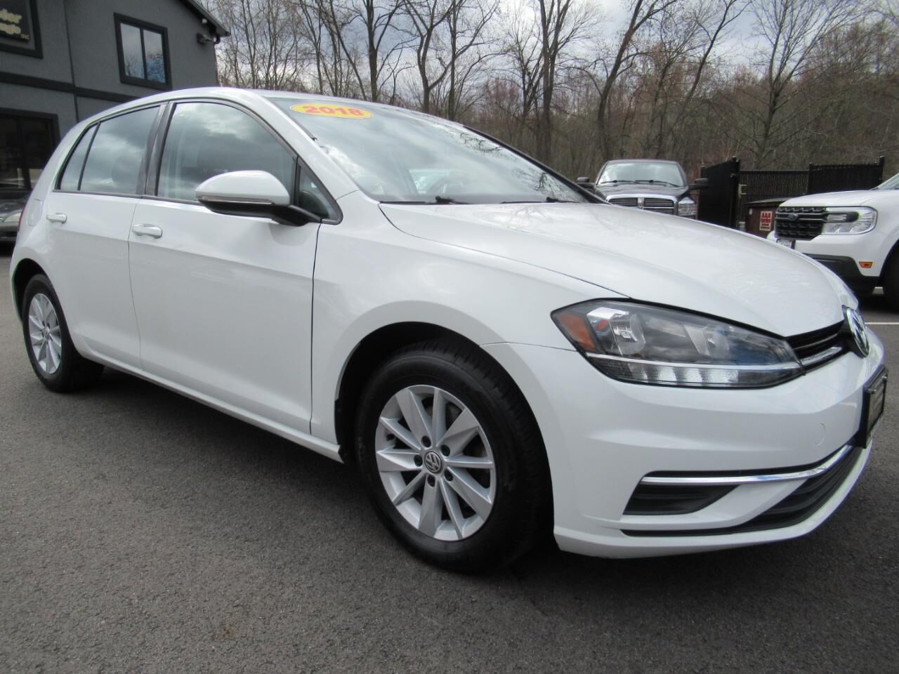 2018 VOLKSWAGEN Golf