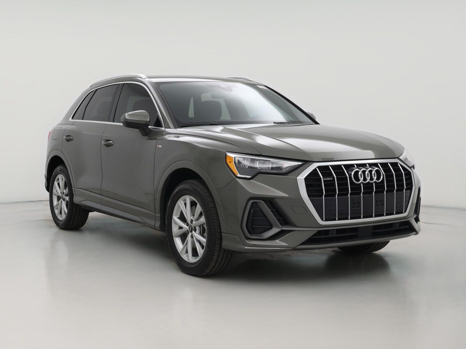 2022 AUDI Q3