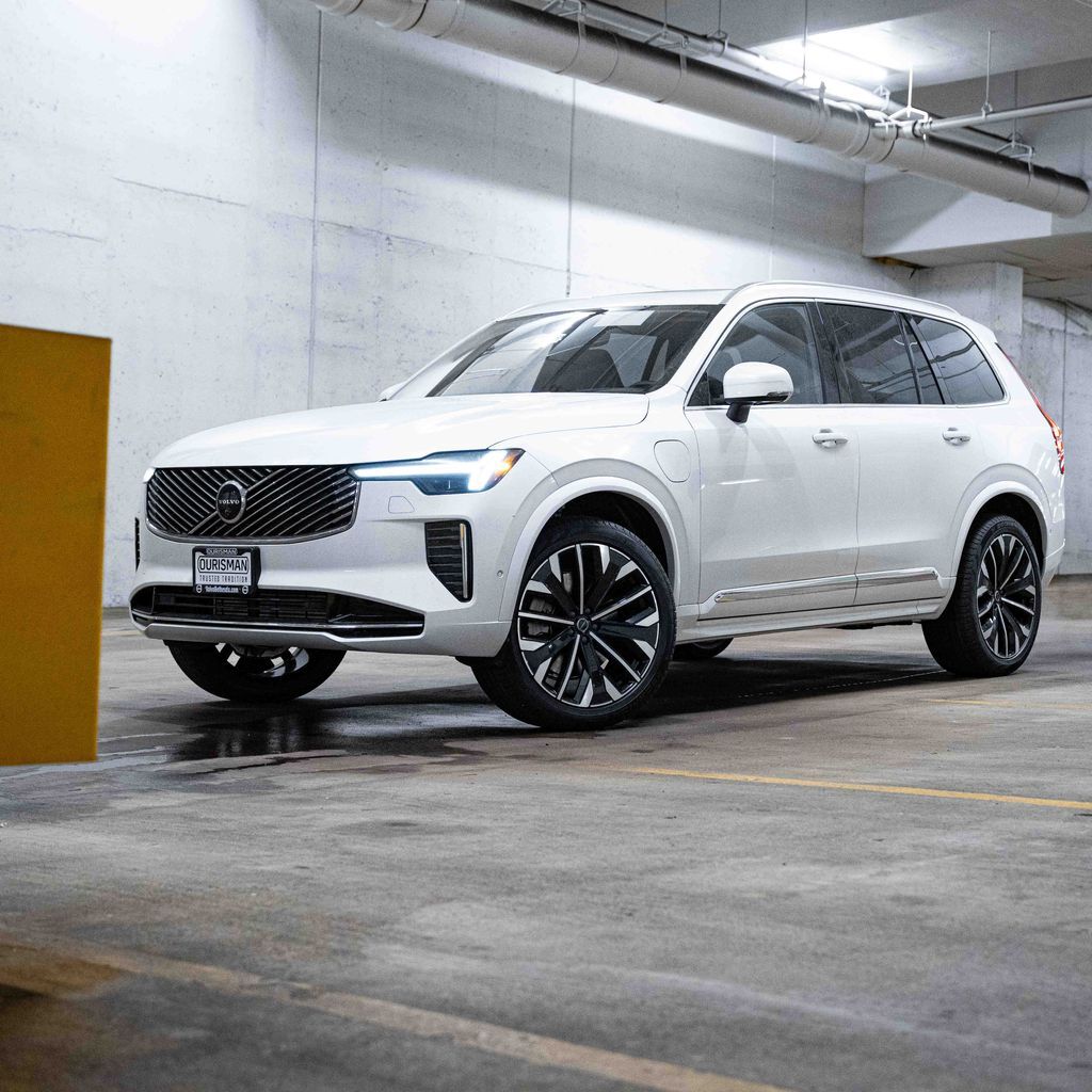 2026 VOLVO XC90