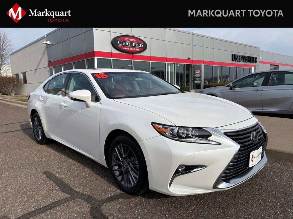 2018 LEXUS ES