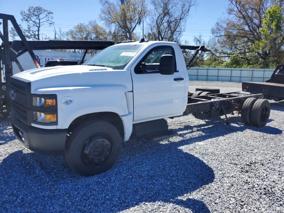 2023 GMC Silverado Medium Duty