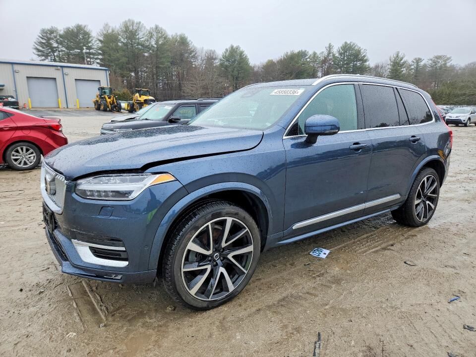 2023 VOLVO XC90