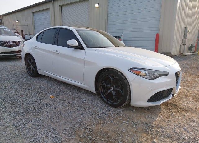 2017 ALFA ROMEO Giulia