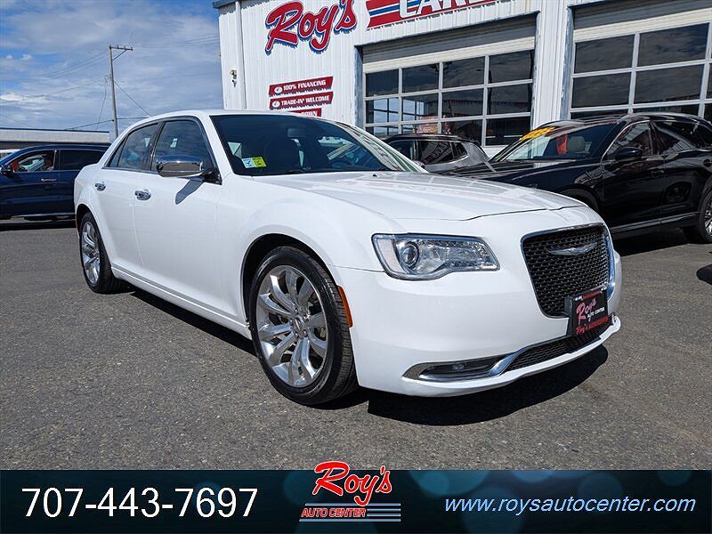 2017 CHRYSLER 300