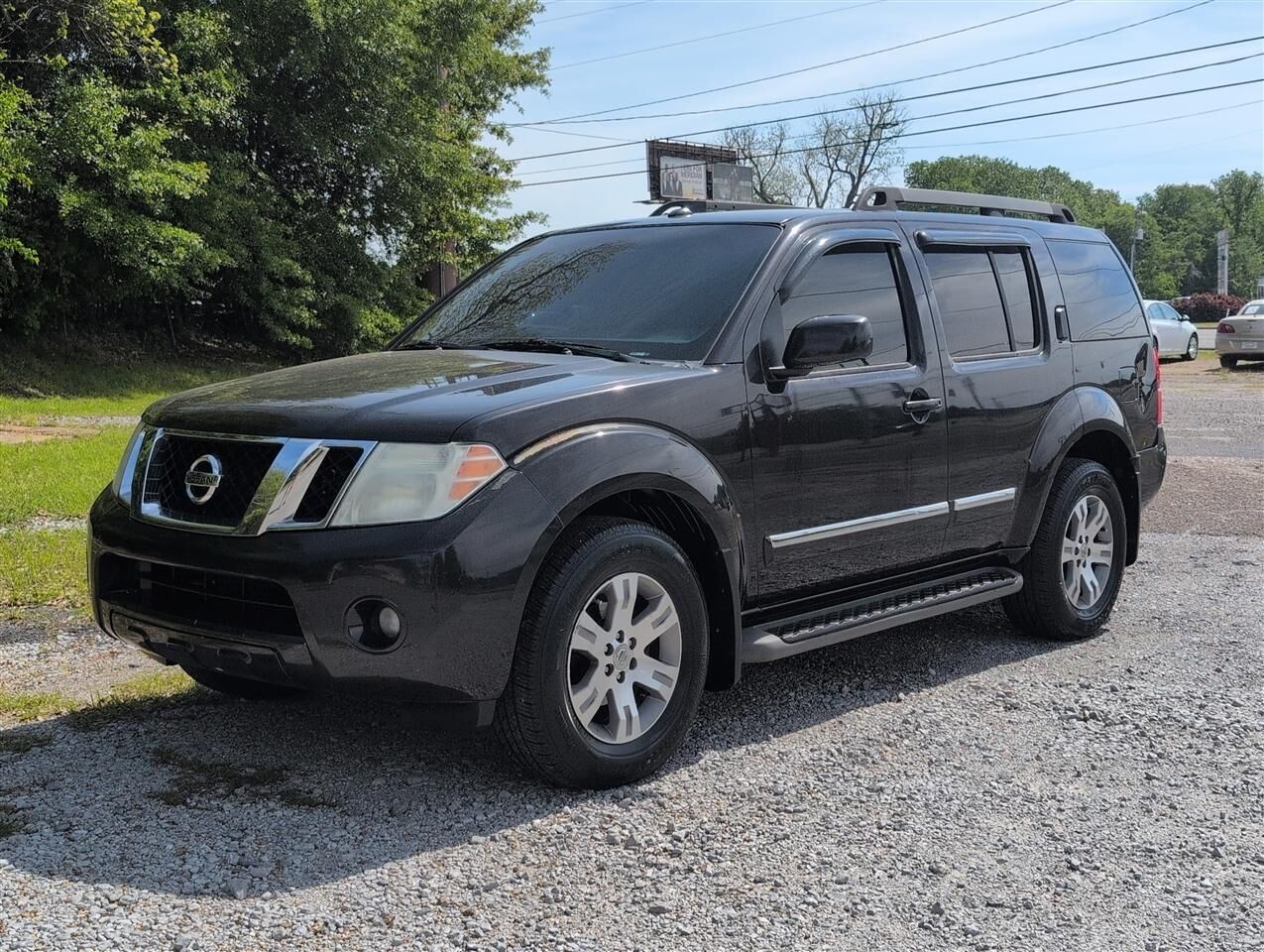 2011 NISSAN Pathfinder