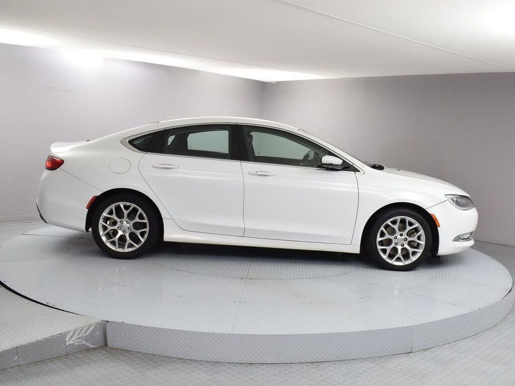 2015 CHRYSLER 200