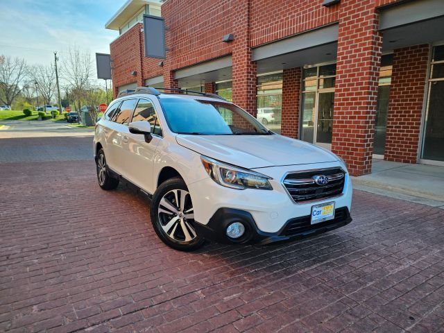 2018 SUBARU Outback
