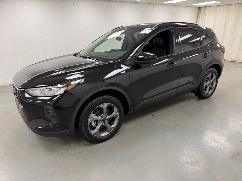 2025 FORD Escape