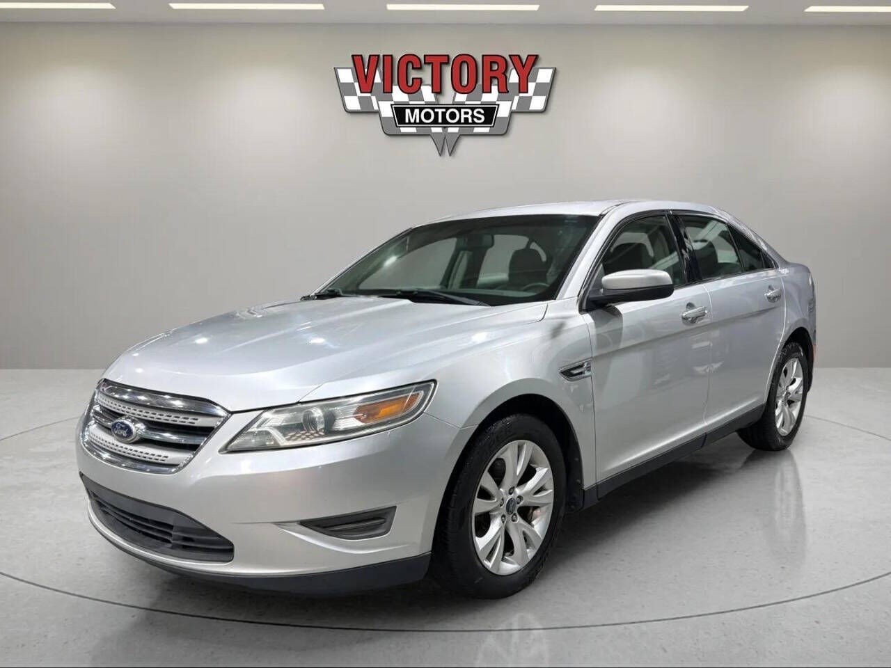 2011 FORD Taurus