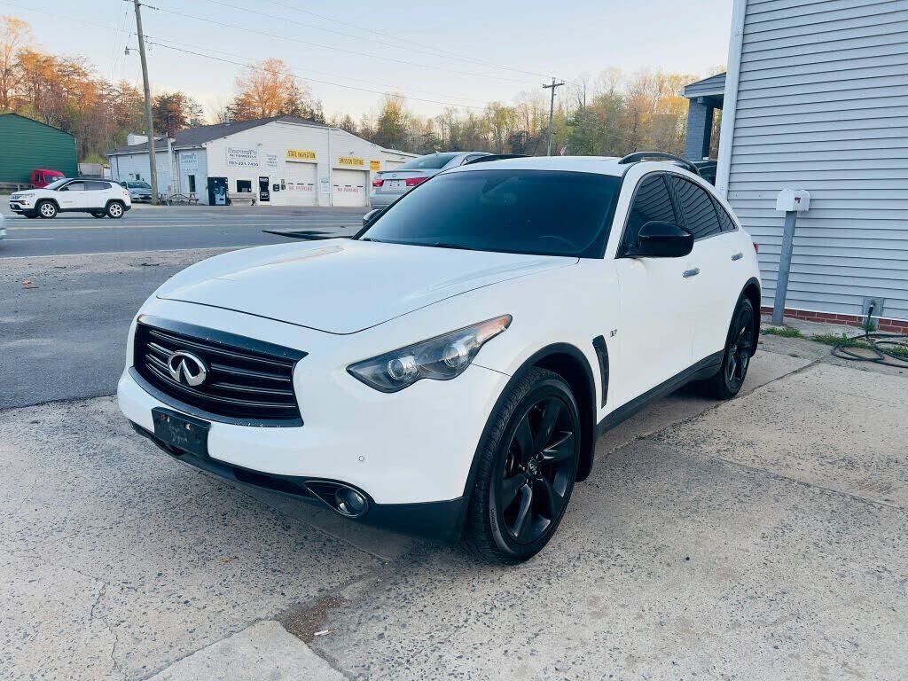 2015 INFINITI QX70
