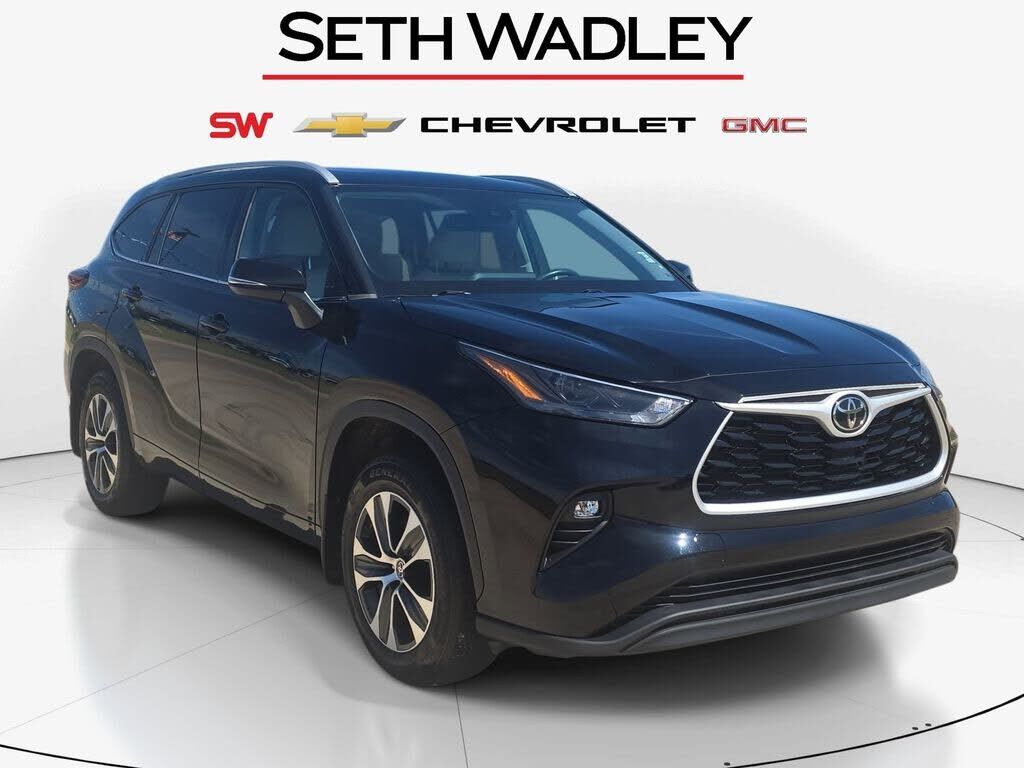 2022 TOYOTA Highlander