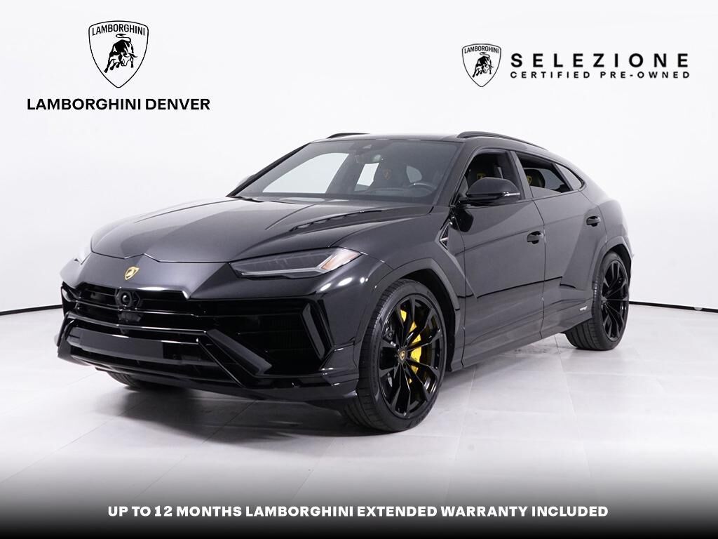 2023 LAMBORGHINI URUS