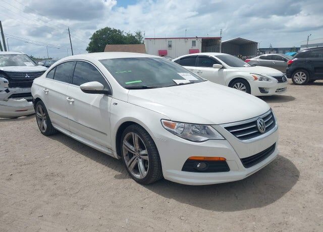 2010 VOLKSWAGEN Passat