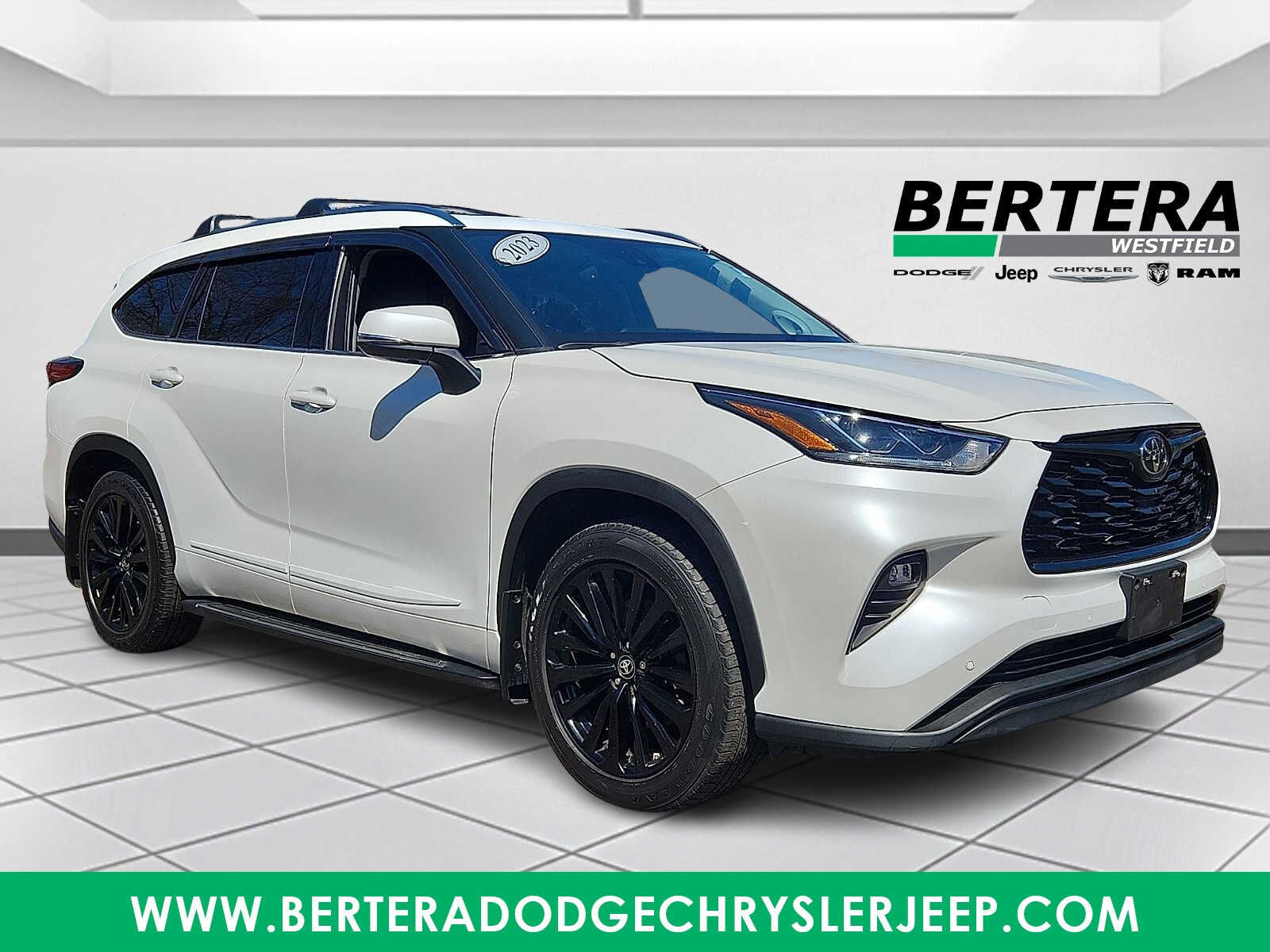 2023 TOYOTA Highlander