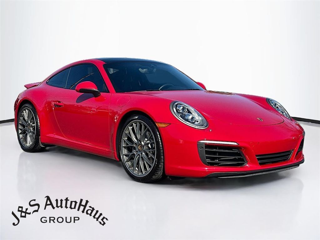 2017 PORSCHE 911