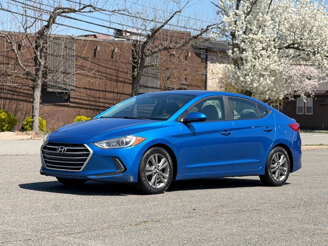 2017 HYUNDAI Elantra