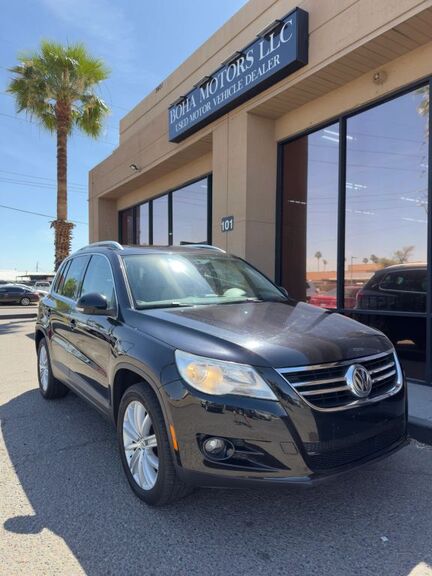 2011 VOLKSWAGEN Tiguan
