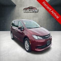 2023 CHRYSLER Voyager