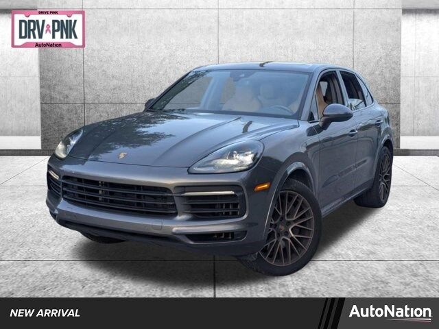 2023 PORSCHE Cayenne