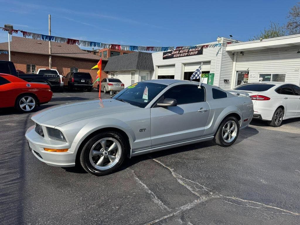 2005 FORD Mustang