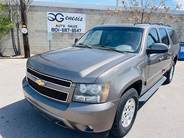 2011 CHEVROLET Suburban